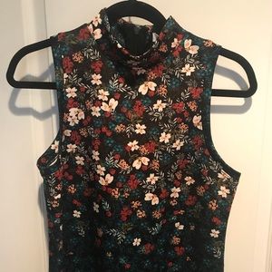 BCBG floral sleeveless dress size sm
